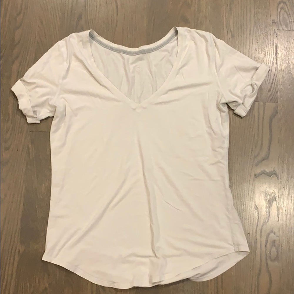 Lululemon women’s T-shirt size 8